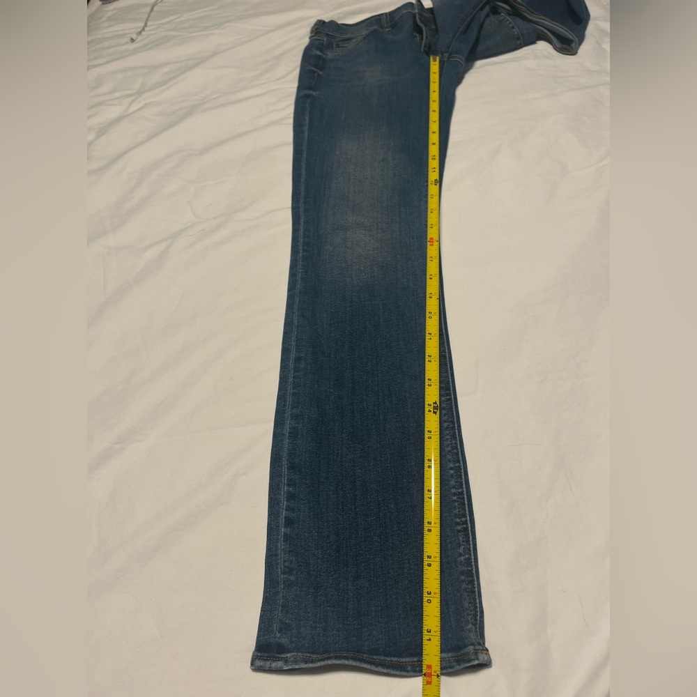 J. CREW Stretch Women’s   8” 1/2  Low - Rise  Medium Wash Blue Jeans Size 28 R - Picture 10 of 13